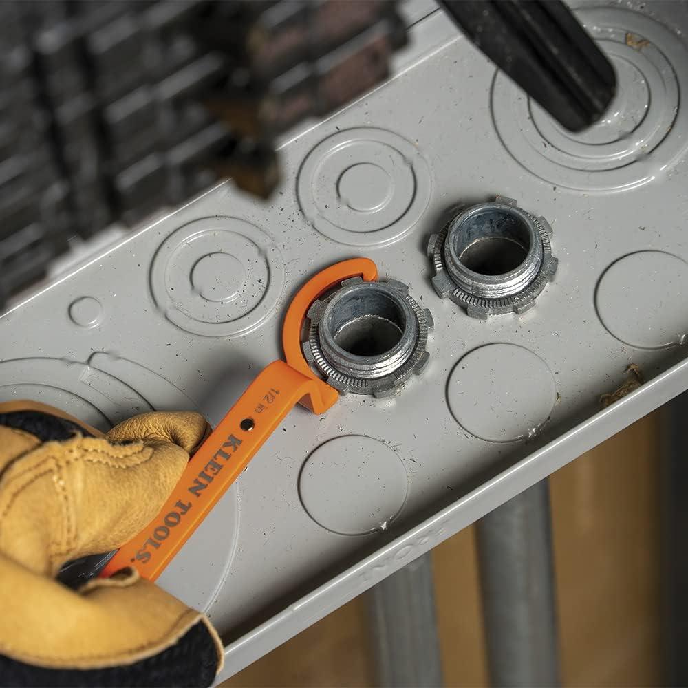 imageKlein Tools 50900R Conduit Lockout Wrench Set Tighten and Loosen Locknuts in Tight Spaces 12 34 and 1Inch Offset Bends 3PieceOffset